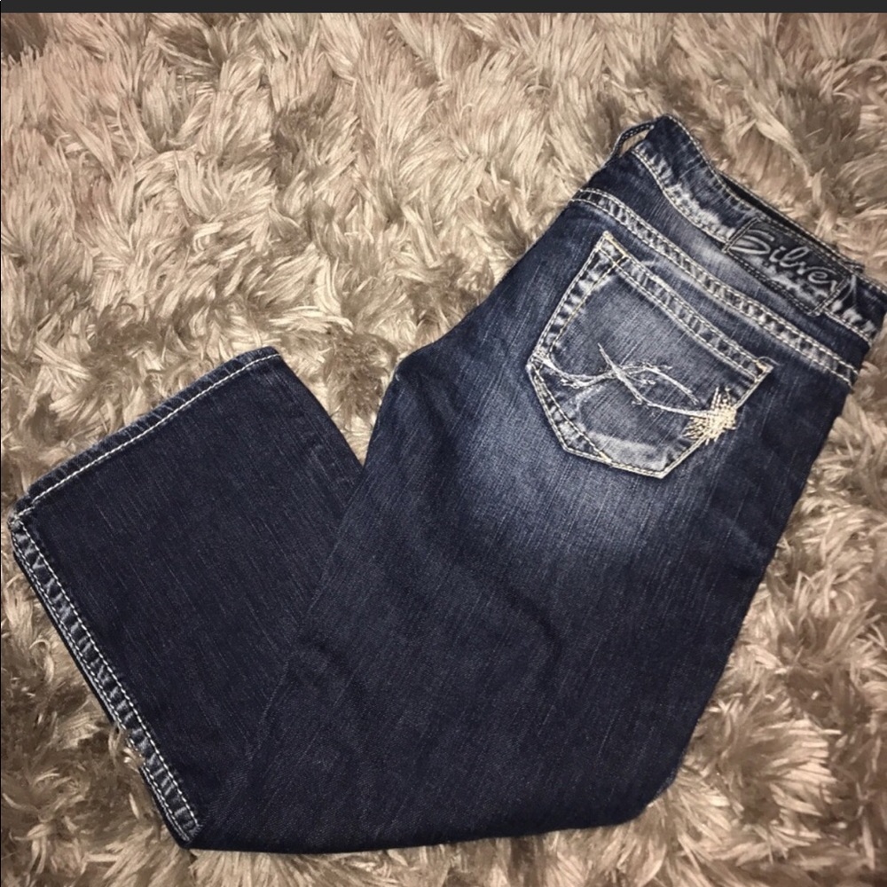 Silver Jeans “Tuesday Crop” Capris Size 28